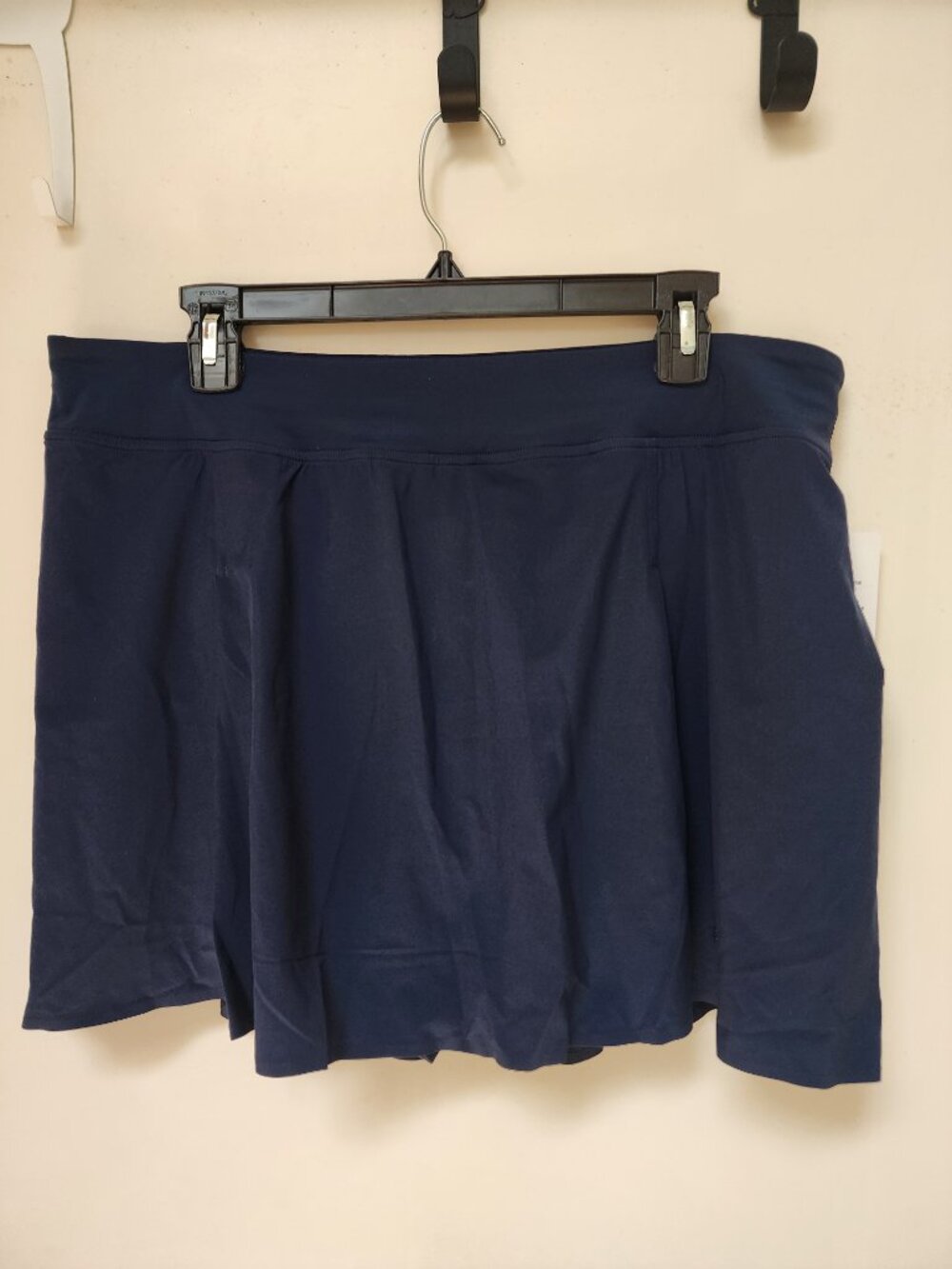 Brand New LULULEMON Navy Blue Pleated Athletic Skort / Shorts - Size [XL]